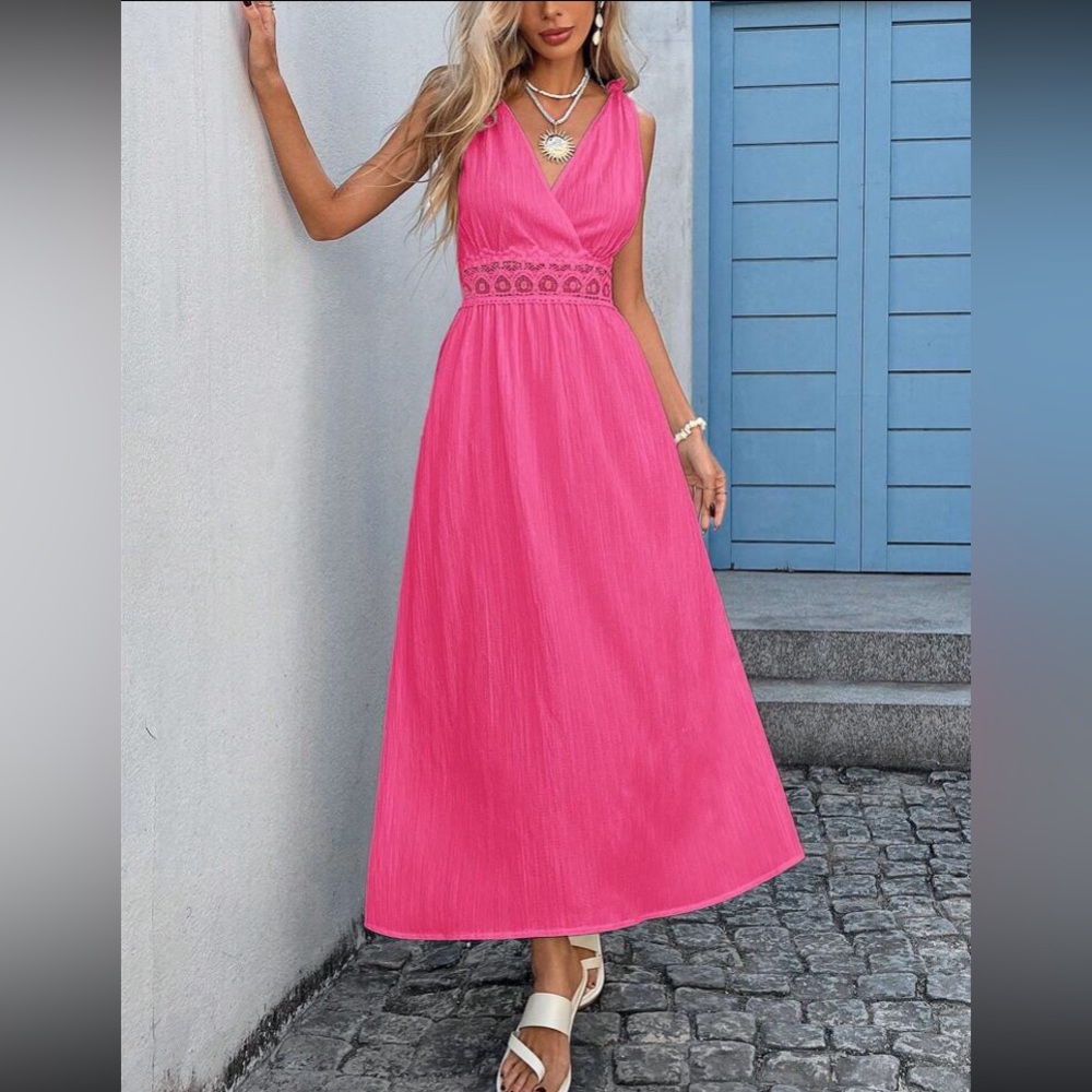 Elegant Black Maxi Dress - Picture 10 of 16